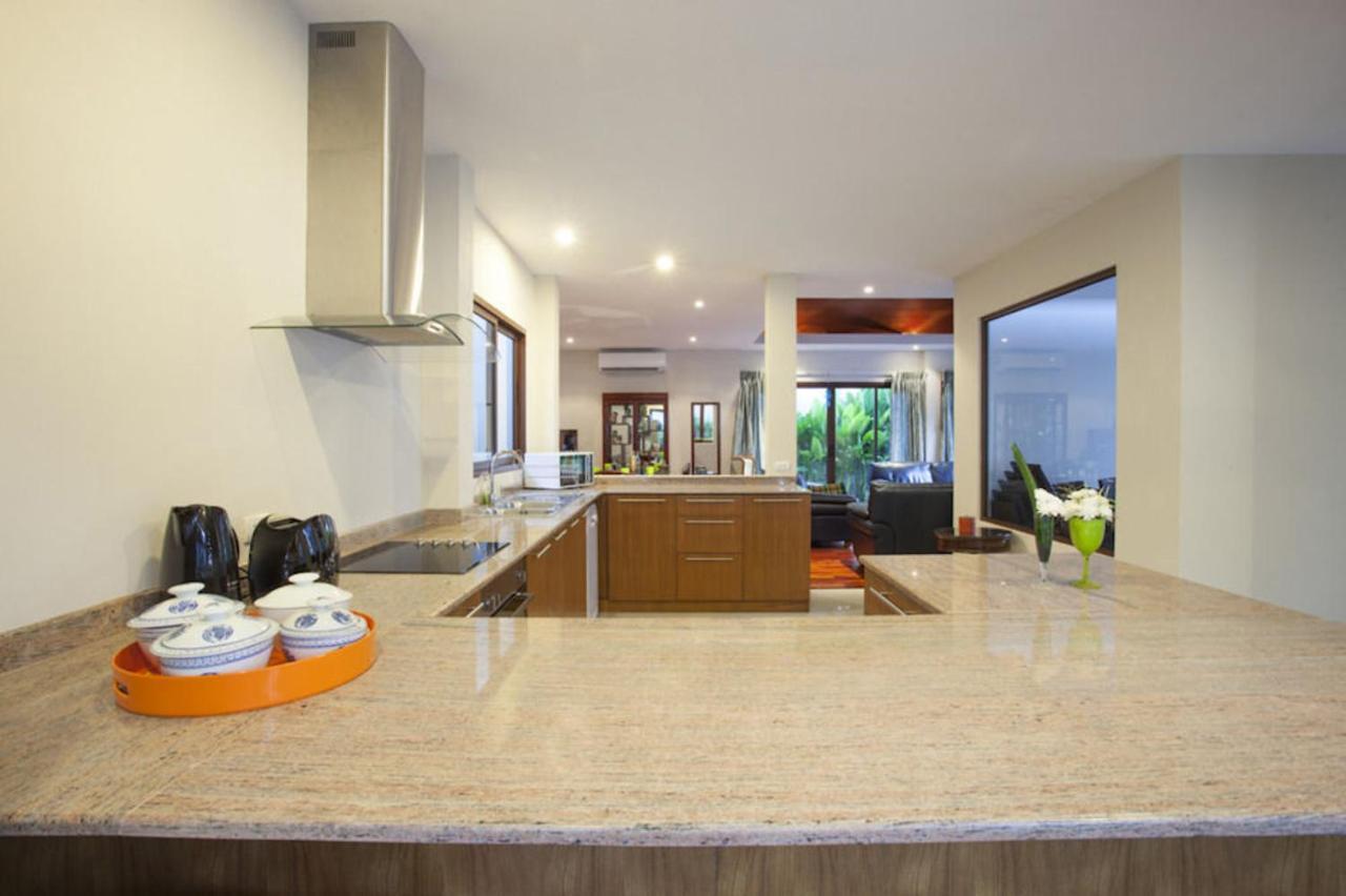 Exotic Boutique 4br Pool Toya, Gated Residence, Rawai Ban Saiyuan